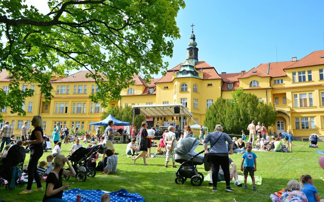 První ročník benefičního hudebního festivalu NaPleš!Fest slavil velký úspěch